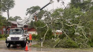 Live updates: Trees down as severe weather moves through Northeast Florida, Southeast Georgia