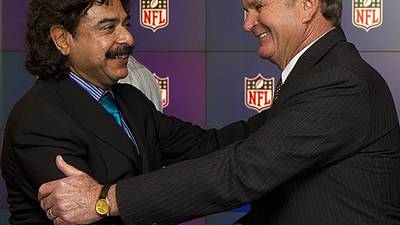 10 years ago today: Wayne Weaver sells Jacksonville Jaguars to Shad Khan