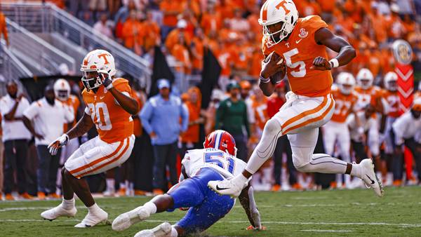No. 11 Tennessee knocks off No. 20 Florida for just the second time since 2004