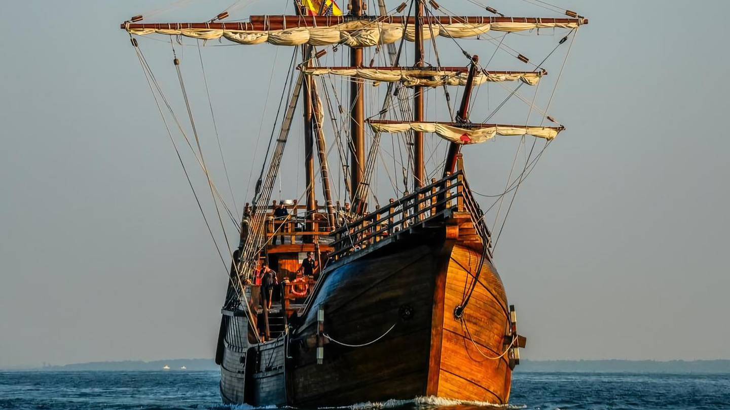 Replica of Ferdinand Magellan's ship Nao Trinidad to visit