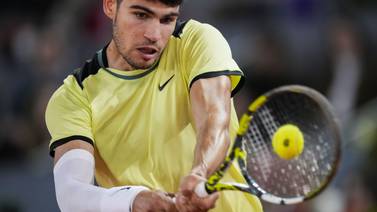 Alcaraz loses to Rublev in Madrid Open quarterfinals. Sinner withdraws with hip injury