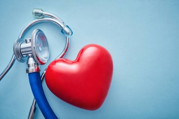 Arkansas widow hears husband’s heart beat again through transplant recipient