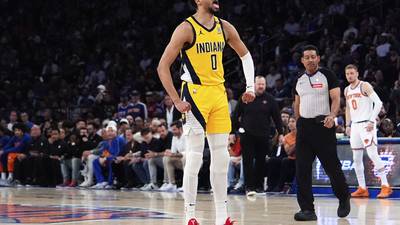 Pacers' Tyrese Haliburton gets last word after defeating Knicks with Reggie Miller hoodie