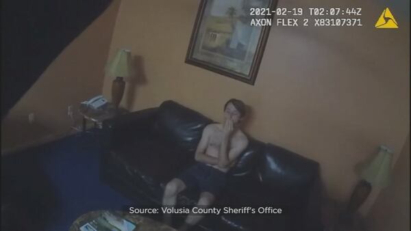 Florida deputy rescues missing girl, 13, found in motel room with man she met online