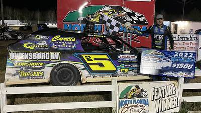 Tyler Nicely wins big at UMP Modified Winternationals