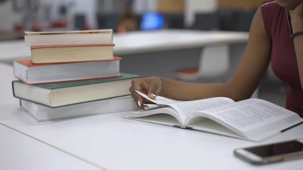 Automatic Textbook Billing: Does it help students save money or cost them more?