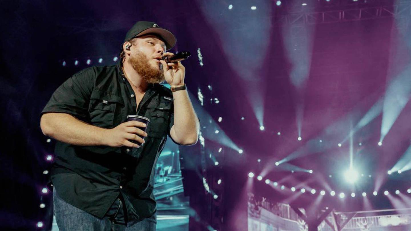 Luke Combs coming to EverBank Stadium in May Action News Jax