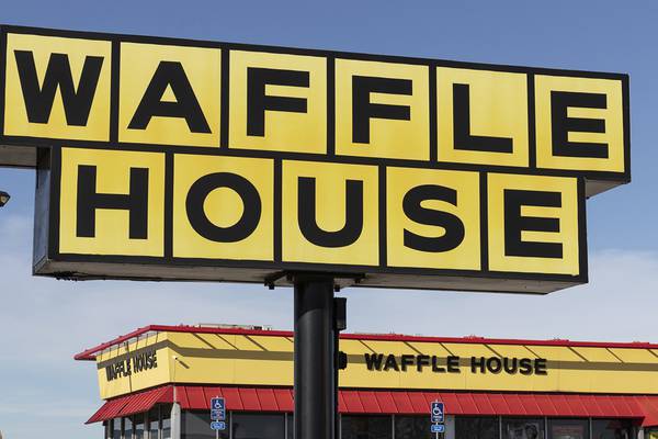 1 dead, 5 injured in shooting after altercation at Waffle House