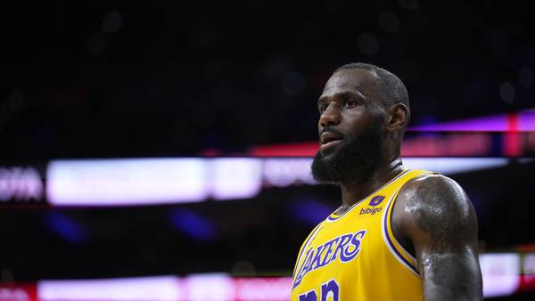 LeBron James says Lakers 'don't have our group yet' amid slow start