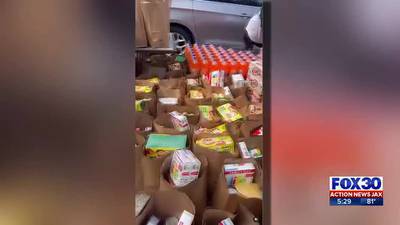 Clara White Mission giving away food to families living in food deserts