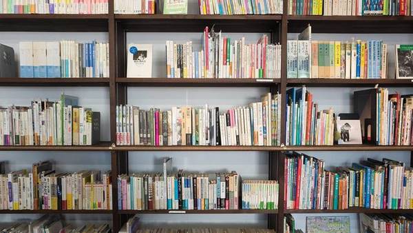DCPS clarifies misinformation about empty school bookshelves 
