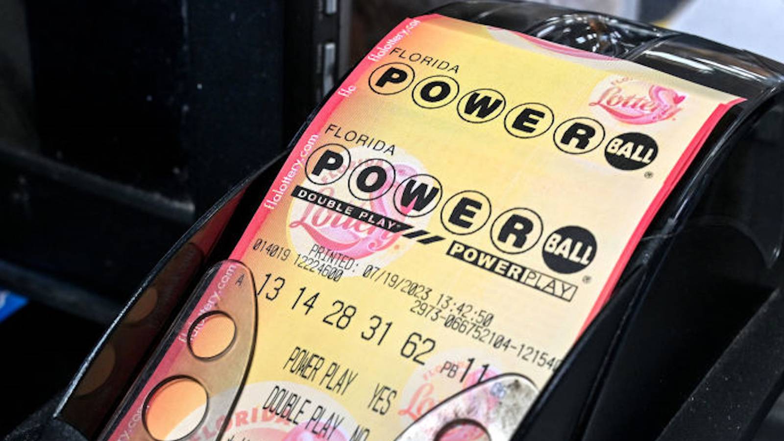 Powerball ticket sold in Florida wins 1 million; jackpot rises to 800