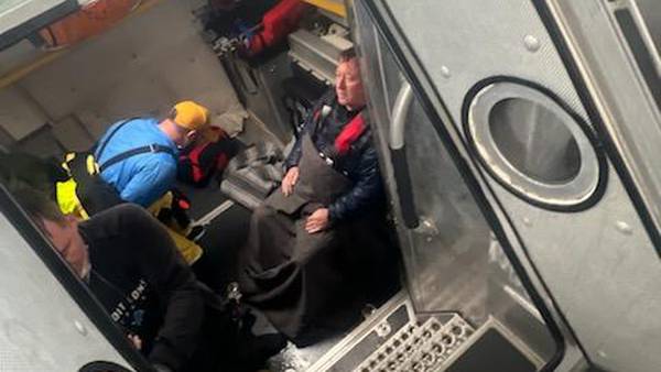 Coast Guard rescues 3 after sailing vessel sinks near St. Marys Inlet