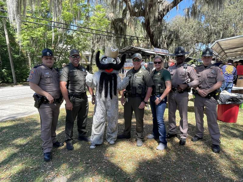 Deputies with Putnam County Sheriff's Office.