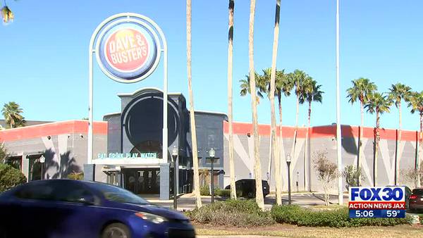 Jacksonville Dave & Buster’s employee arrested after serious fight at the business, police say
