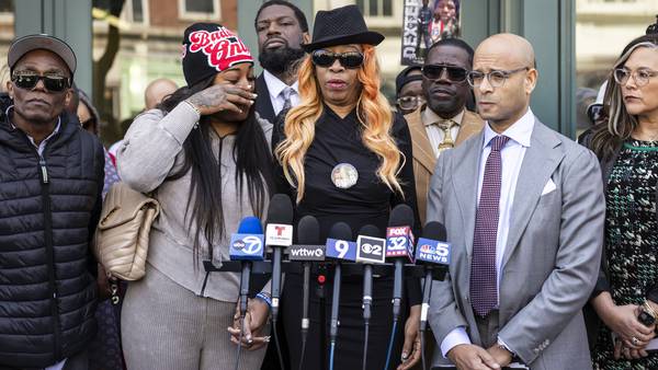 Family of man killed when Chicago police fired 96 times during traffic stop file wrongful death suit