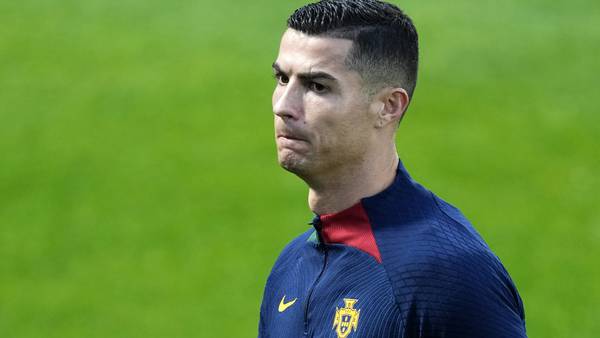 Report: Manchester United and Cristiano Ronaldo agree to end his contract