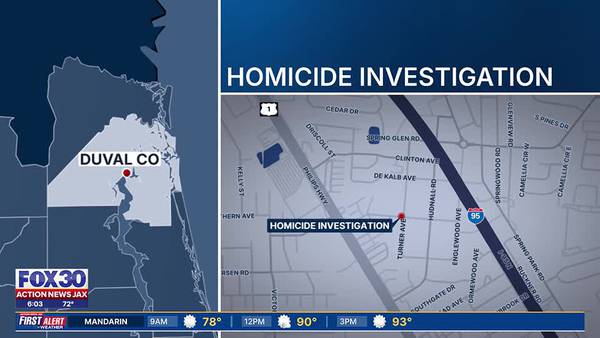 JSO: Man shot while driving, crashes car in Englewood neighborhood