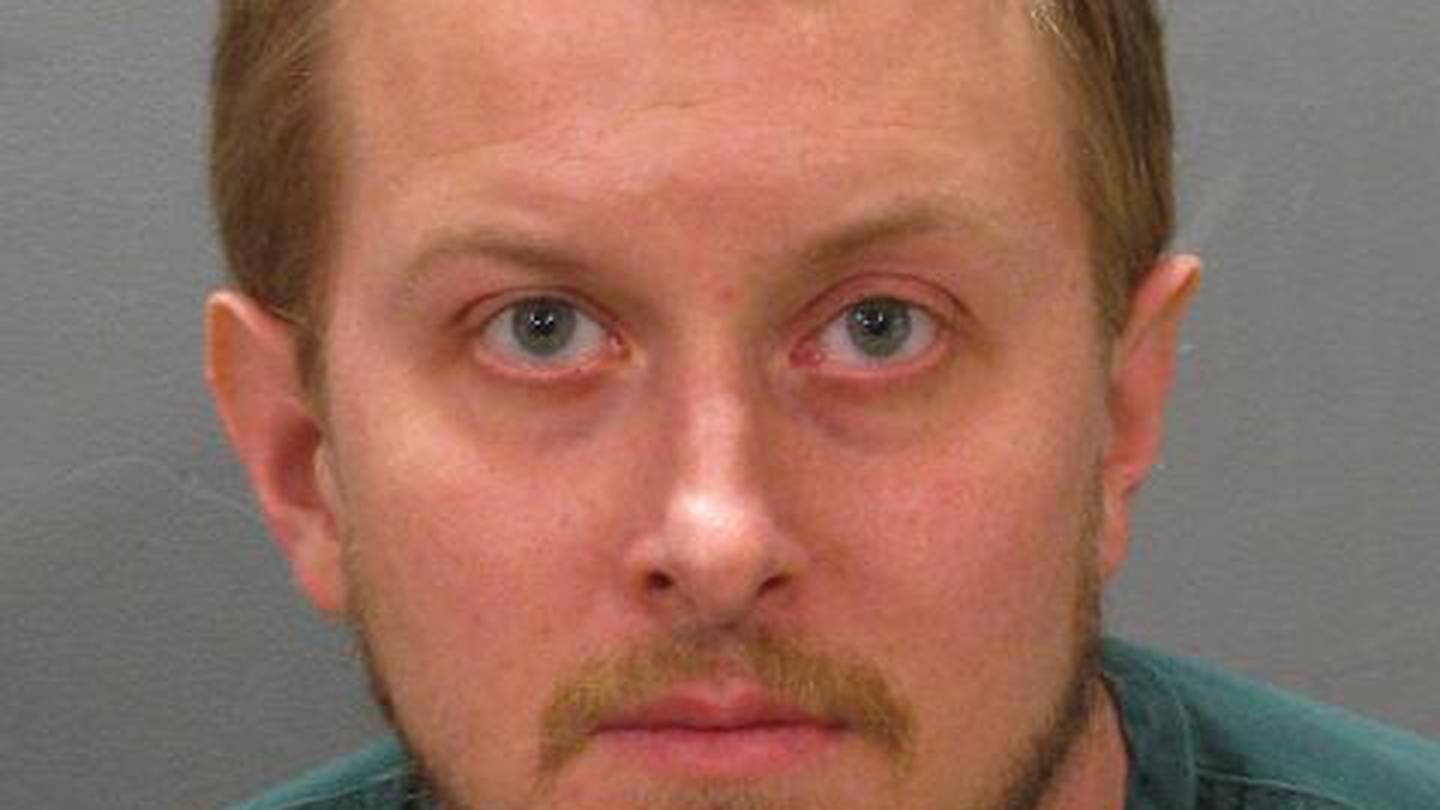 Pharmacy tech arrested for allegedly stealing pills from WinnDixie