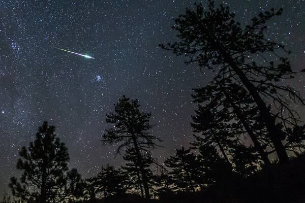 Watch: Meteor lights up Wisconsin sky in viral video