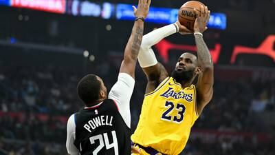 LeBron James goes nuclear as Lakers erase 19-point Clippers lead in 4th quarter comeback