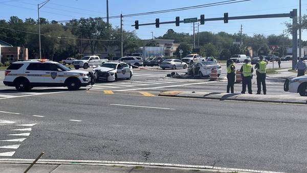 JSO cruiser involved in crash on San Pablo Road and Beach Boulevard