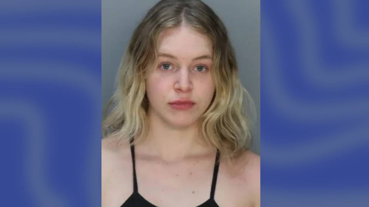 OnlyFans model Courtney Clenney pleads not guilty to 2nd-degree murder  charge – Action News Jax