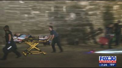 Man climbs historic fort in St. Augustine and falls