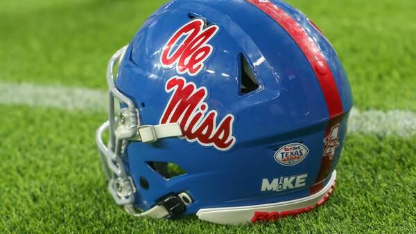 4-star QB recruit Austin Simmons flips from Florida to Ole Miss, will enroll in college 2 years early