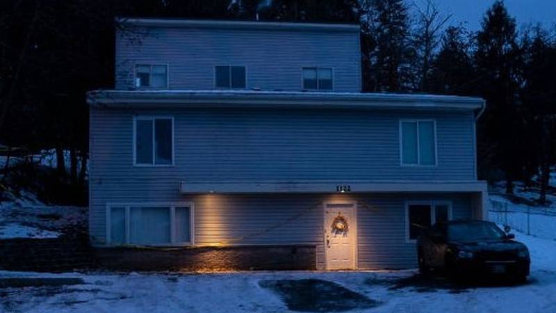 MOSCOW, ID - JANUARY 3: Police tape surrounds a home that was the site of a quadruple murder on January 3, 2023 in Moscow, Idaho. A suspect has been arrested for the murders of the four University of Idaho students. (Photo by David Ryder/Getty Images)