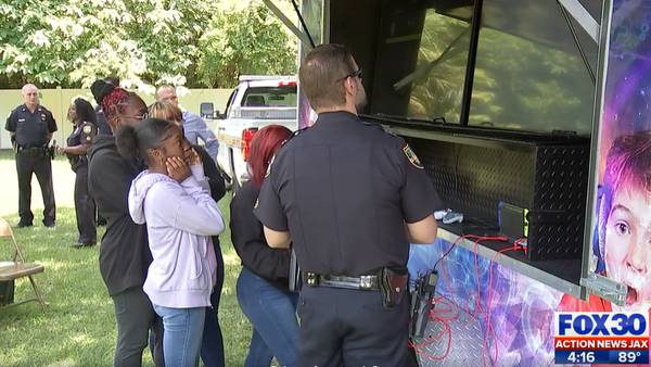 Jacksonville Sheriff’s Office introduces Mobile Gaming Unit as part of community policing efforts