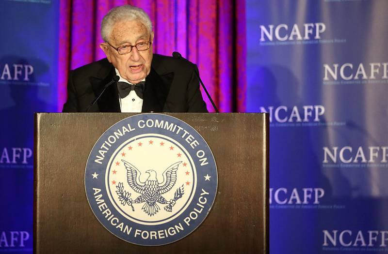 NEW YORK, NY - OCTOBER 19:  Former United States Secretary of State and honorary NCAFP Co-Chairman Henry A. Kissinger speaks onstage at the National Committee On American Foreign Policy 2016 Gala Dinner on October 19, 2016 in New York City.  (Photo by Cindy Ord/Getty Images)