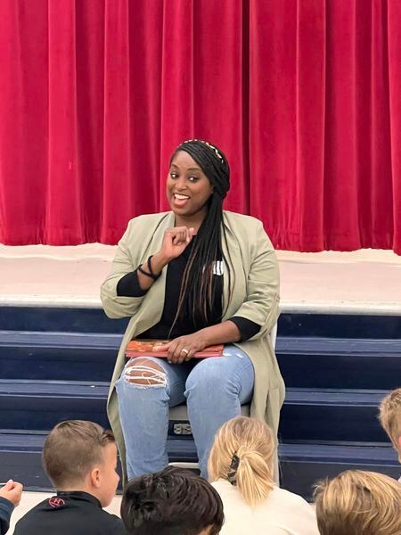 ANJ's Tenikka Hughes visited Cunningham Creek Elementary in St. Johns to read for students.