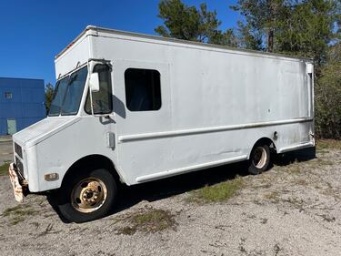 This 1987 GMC van looks like it can be used for many purposes. Come check it out on Friday, and win the bid on Saturday.