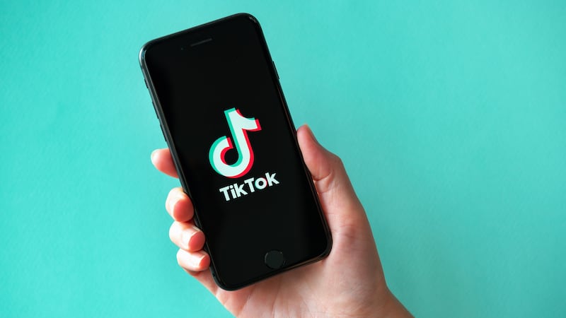 TikTok meetup ends with 300 teens gathering at mall, fighting with police