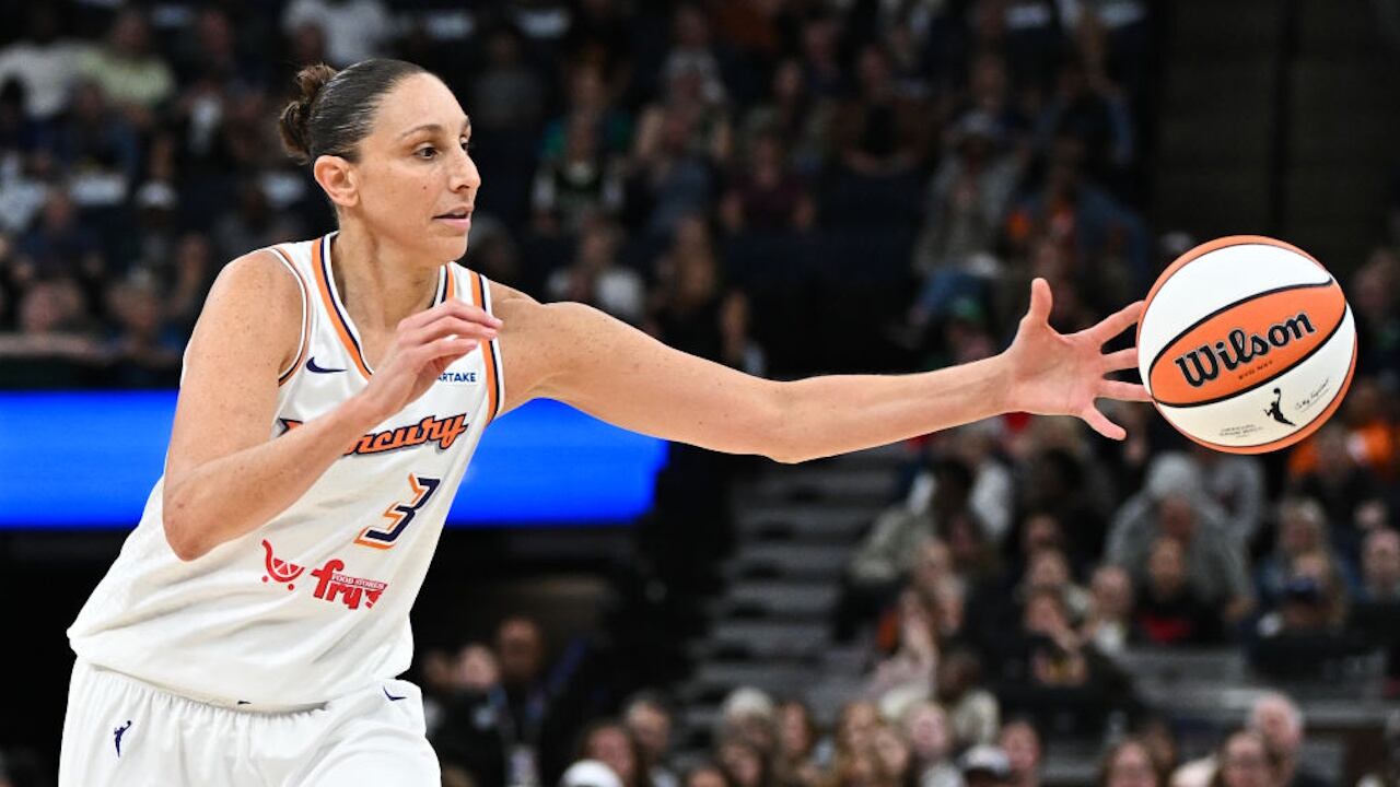 She was the WBNA's all-time scoring leader.