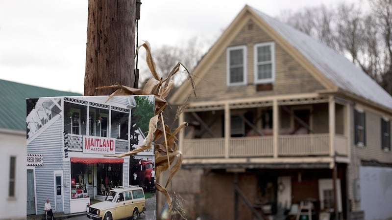 Vermont town draws 'Beetlejuice' fans to iconic horror movie site
