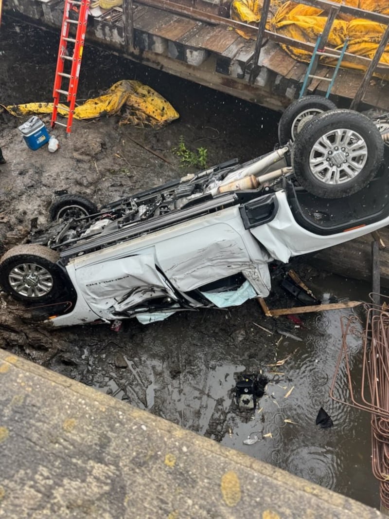 Authorities are responding to a crash on Interstate 95 southbound near the Duval-Nassau county line. The Nassau County Sheriff’s Office said a truck pulling a camper flipped over the bridge near mile marker 370.