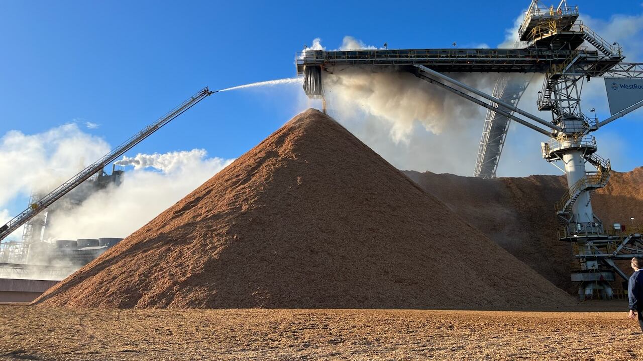 The fire took place over 90 feet in the air.