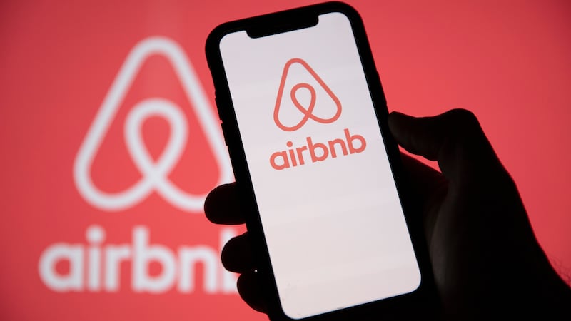 Airbnb adds Services, Experiences in new app