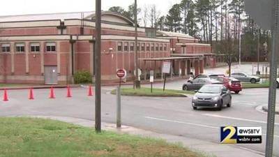 400px x 225px - Officials: Georgia PE teacher resigns after accidentally showing porn in  class â€“ Action News Jax