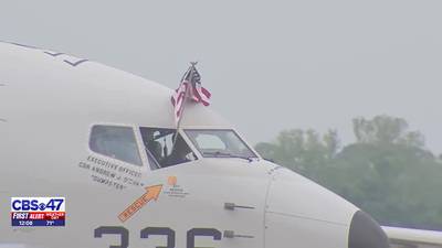 Heartfelt homecoming at Naval Air Station Jacksonville draws smiles and tears Wednesday morning