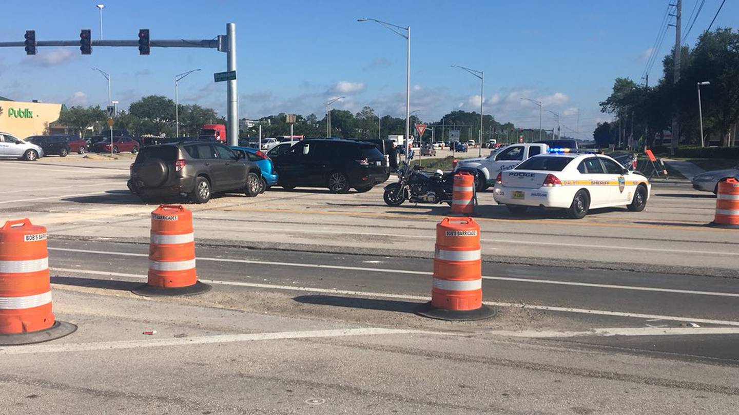 Jso Officer Involved In Chain Reaction Crash On Baymeadows Road Action News Jax 4446