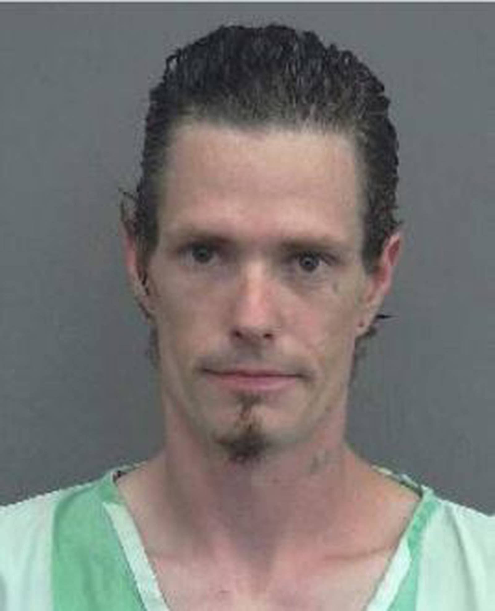 Gainesville police arrest bank robbery suspect after searching near UF