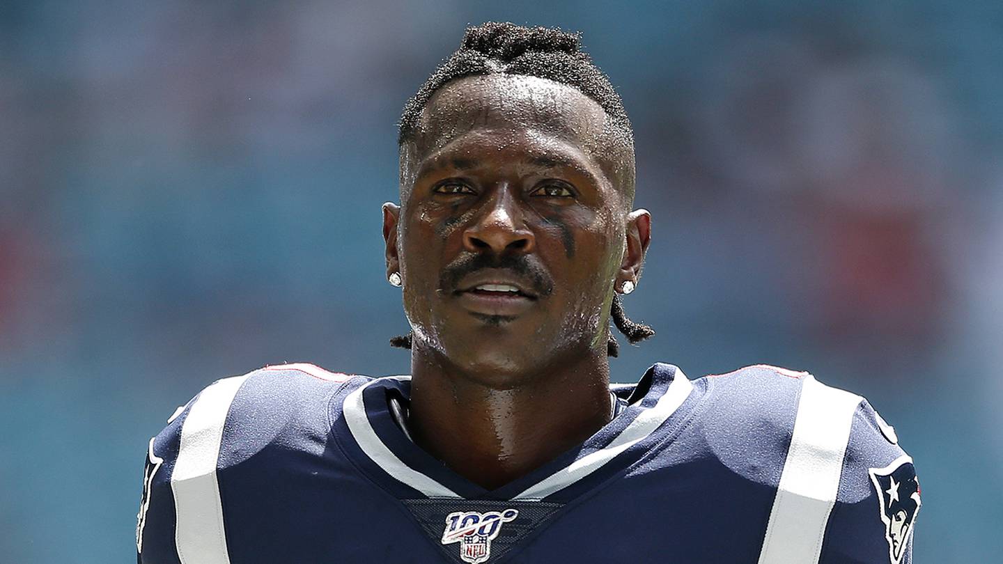 Antonio Brown's ex Chelsie Kyriss reveals potential tell-all book