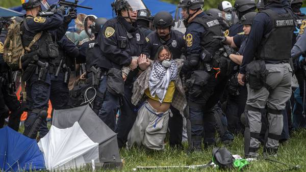 25 arrested at University of Virginia after police clash with pro-Palestinian protesters